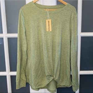 NWT Women’s size Medium Duostick Avocado Green Long Sleeve Twist Knot Tunic